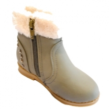 Bottines fourrées et cloutées pour enfant