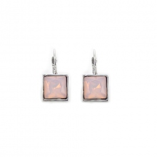 Boucles d’oreilles carrées avec sertissures