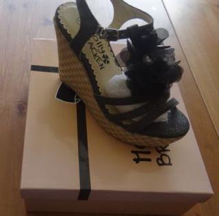 Vend lot de chaussures femmes de marque molly braken a petit prix