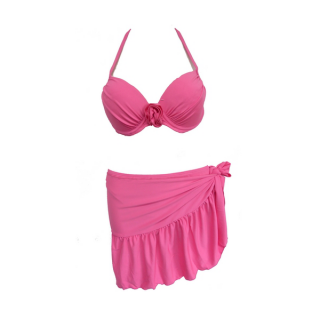 Bikini 3 pièces avec paréo / 4,40 € HT / Réf 2497
