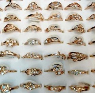 LOT 50 BAGUES FANTAISIE BGF2