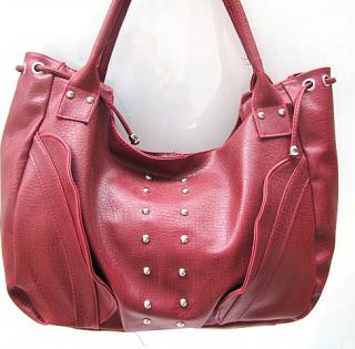 SAC A MAIN FASHION EN CUIR SYNTHETIQUE REF 5133 3.95€ HT 