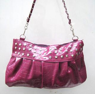 SAC TENDANCE CLOUTE REF 7005 2.95€ HT 