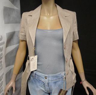 Les hauts, shorts, vestes etc de marques italiennes en destockage a 5 euros la piéce MAXIMUM