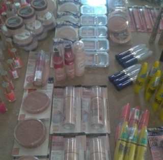 Lot de maquillage de marque