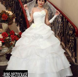 Robe mariage pas cher à l'unité ou en lot destockage