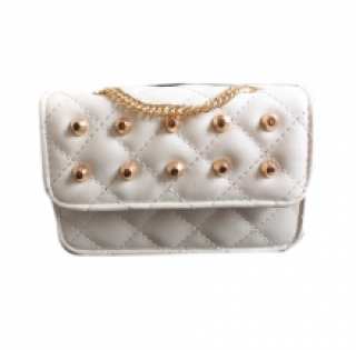Sac de soirée matelassé avec rabat clouté