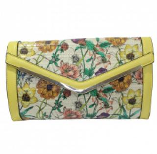 Pochette enveloppe avec motif fleuri