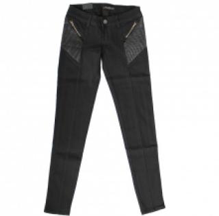 Pantalon noir orné de tissu strié