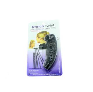 French twist avec une corne et 4 épingles pour un chignon banane parfait