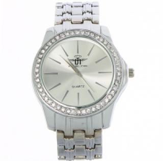 Montre sublime sertie de strass