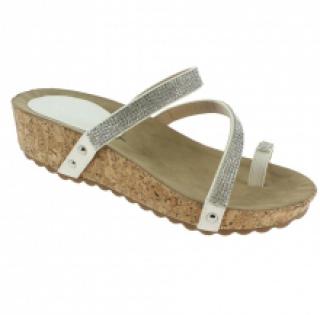 Jolies sandales blanches serties de strass