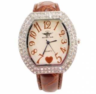 Montre pour femme à cadran ovale orné de strass et bracelet classique