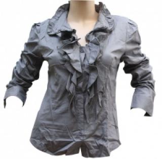 Chemis chic parée de froufrou