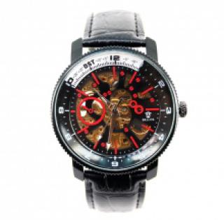 Jolie montre bracelet avec cadran transparent