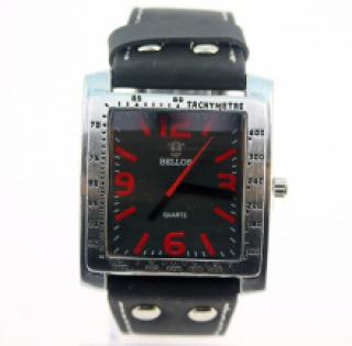 Montre argentée pour homme avec tachymètre