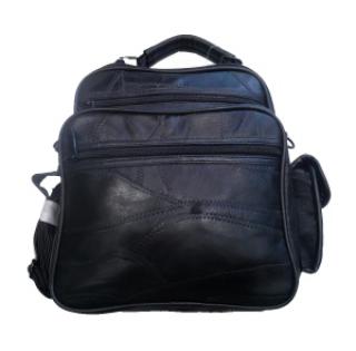 Sacoche noire en cuir avec poche côtée