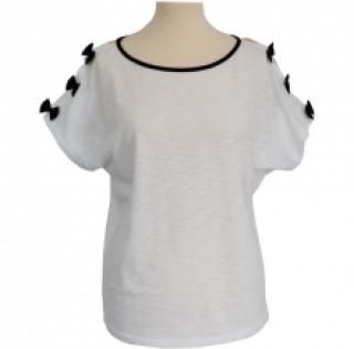 Top décoré des nœuds sur les manches