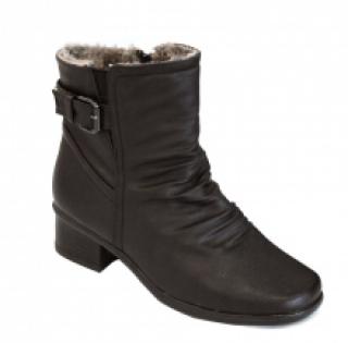 Jolies bottines fourrées avec bout carré