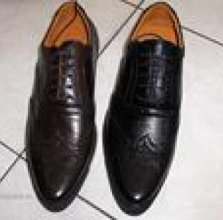 	Chaussures en cuir de marque Dazawa