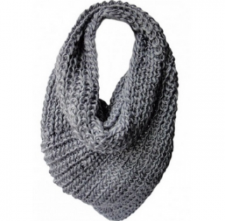 Écharpe tour de cou Réf 7396 Prix: 1€ HT