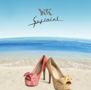 COLLECTION SPRING/SUMMER ROXARIA 2012