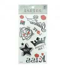 Tatouage autocollant