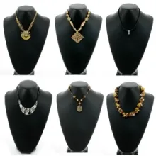 Lot des colliers