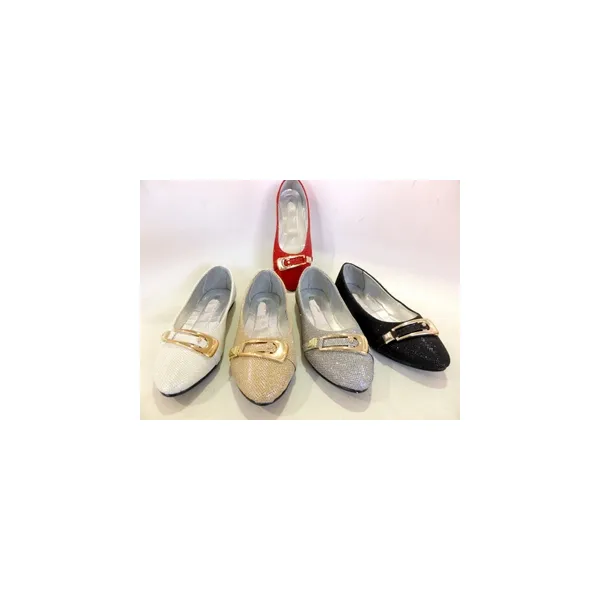 Ballerine avec broche doré   Réf 6635 3.95€ HT 