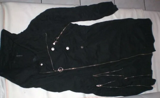 Vend lot de 1500 pieces de vetements hommes et femmes de marque a prix imbattables