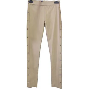 Pantalon clouté  Réf 7272  Prix: 3.20€ HT 