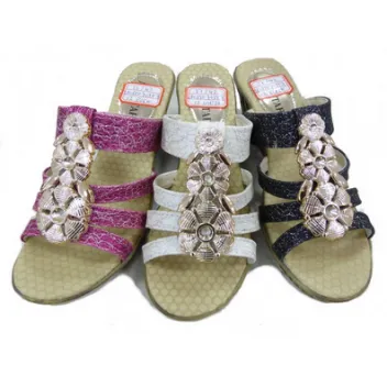 Sandale à talon bijou Réf 9503 5,50 € HT unité