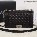 Détaillant vend sac, sac à main vintage , femmes de sac 