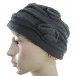 Chapeau femme en laine 0,50 € unité