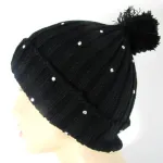 Bonnet pompom strass 1,00 € HT/unité