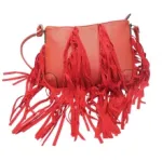 Sac à bandoulière agrémenté de franges