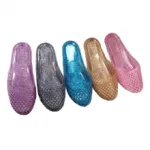 Sandales pailletées avec perforation