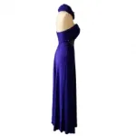 Robe de soirée longue décorée de plis et perles