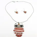 Parure bijou fantaisie agrémentée de pierres