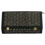 Pochette chic agrémentée de dentelle
