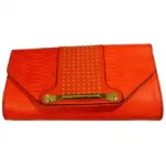 Pochette enveloppe avec rabat clouté
