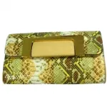 Pochette reptile avec fermoir doré