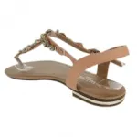 Sandales roses serties de pierres