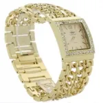 Montre femme avec cadran carré et lunette incrusté de strass