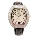 Montre pour femme à cadran ovale orné de strass et bracelet classique