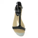 Sandales vernis noires avec bout doré