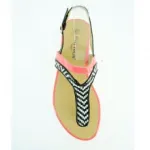 Sandales rouges avec motif damier