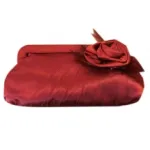 Sac de soirée à plis avec rose et plumes