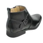 Bottines élégantes avec brides bouclées