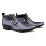 Déstockage de bottines homme avec motif perforé